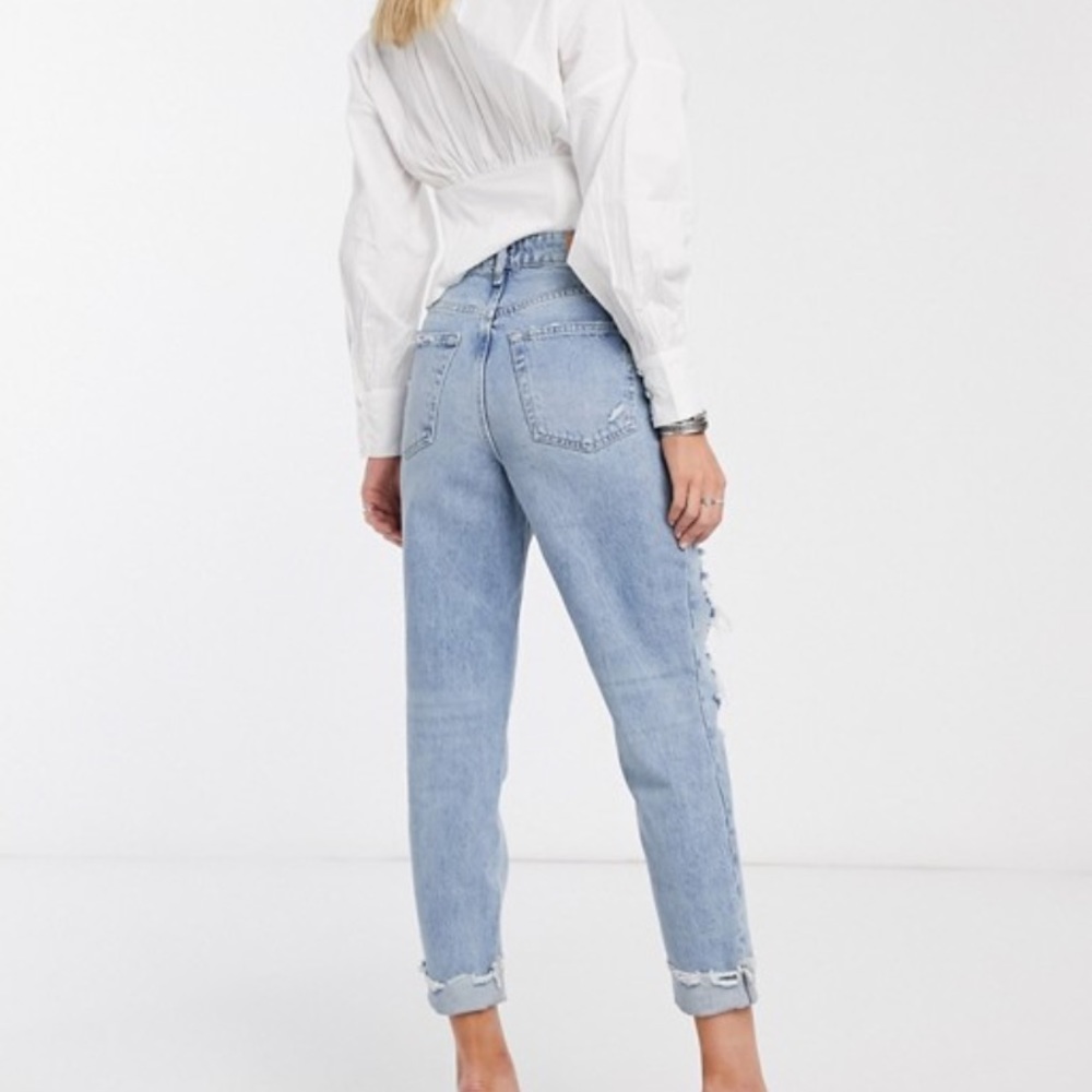 RIVER ISLAND High Rise Ripped Knee Mom Jeans - Picture 2 of 7